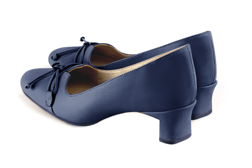 Prussian blue women's dress pumps, with a knot on the front. Round toe. Low kitten heels. Rear view - Florence KOOIJMAN